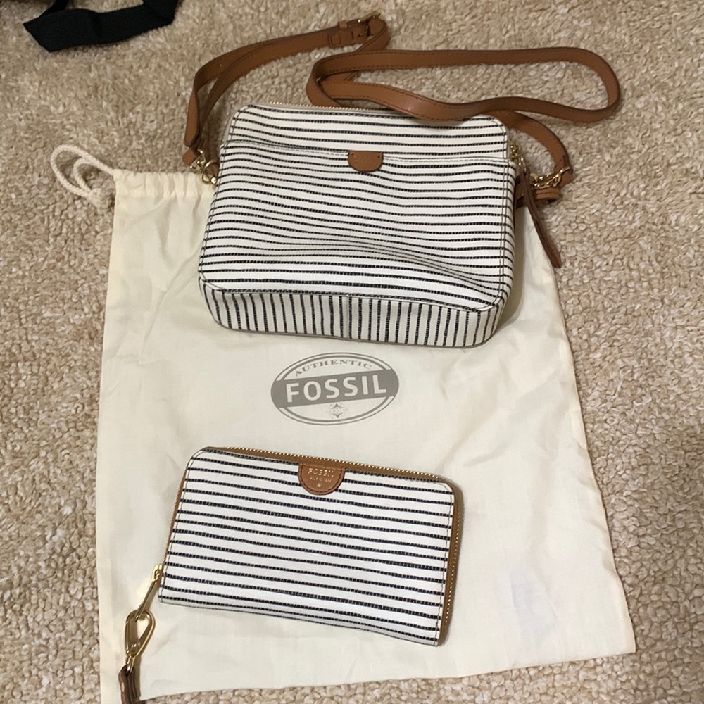 Fossil crossbody bag AND wallet